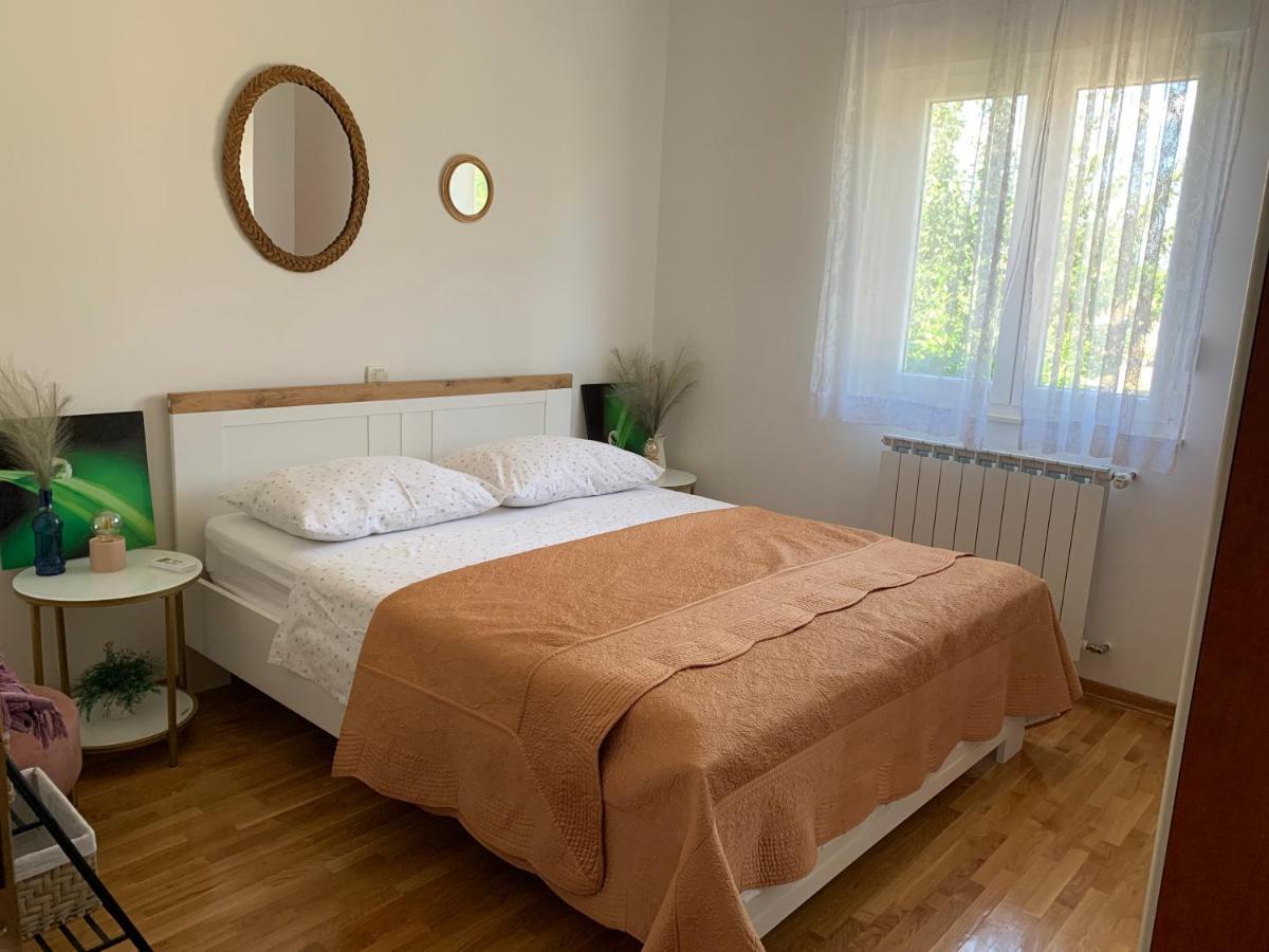 Villa Duje Trilj Luaran gambar