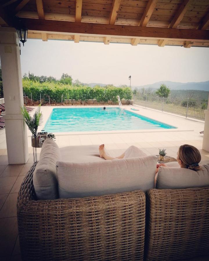 Villa Duje Trilj Luaran gambar