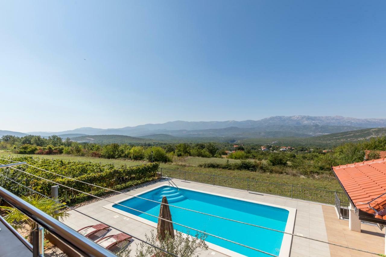 Villa Duje Trilj Luaran gambar