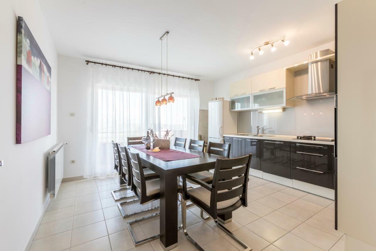 Villa Duje Trilj Luaran gambar